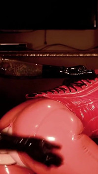 Femdom Lesbian Pussy Masturbation in Latex Free Porn Video