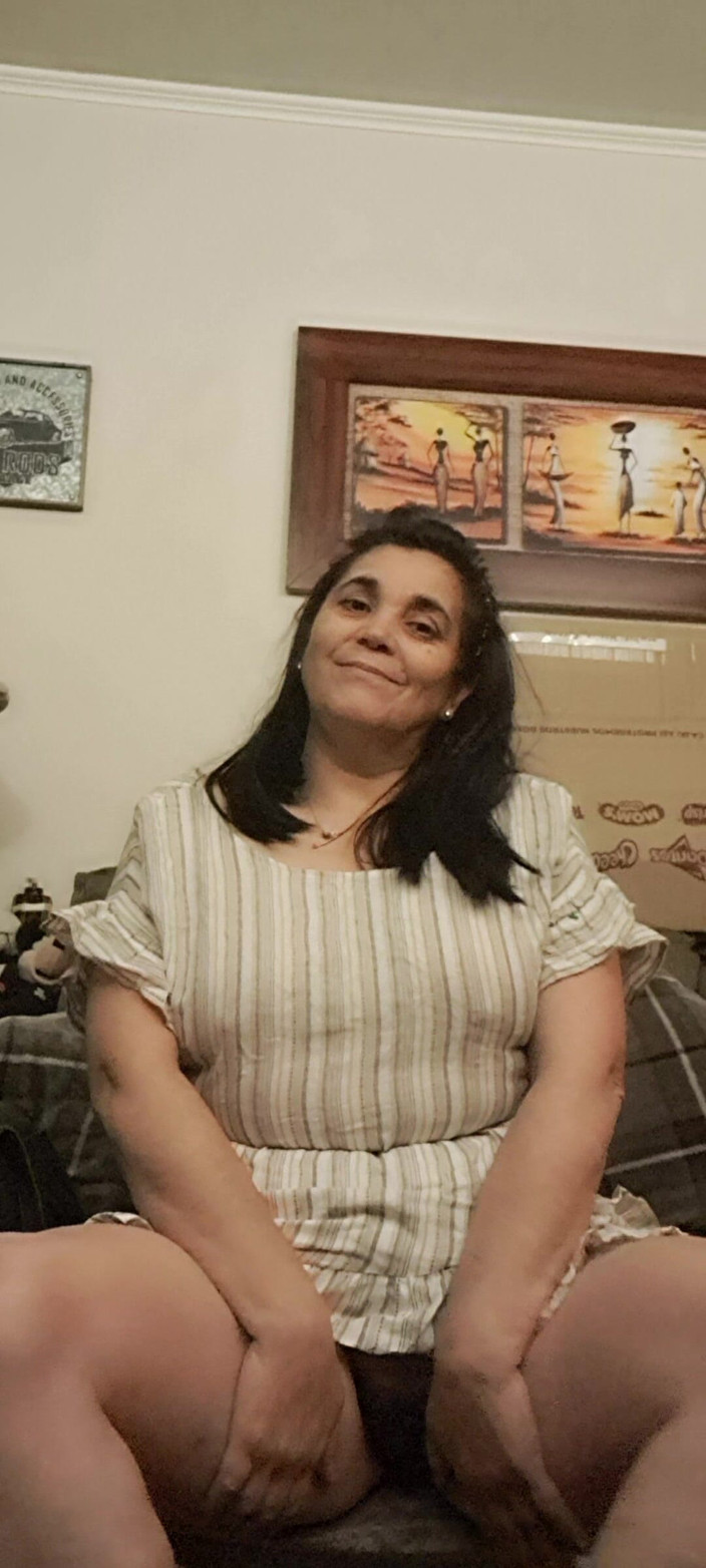 Mommy big hairy pussy: Main peranan ibu tiri MILF.