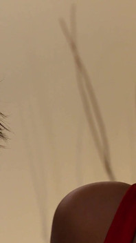 Abby Cross le gusta ver semen volar de su polla a su coño