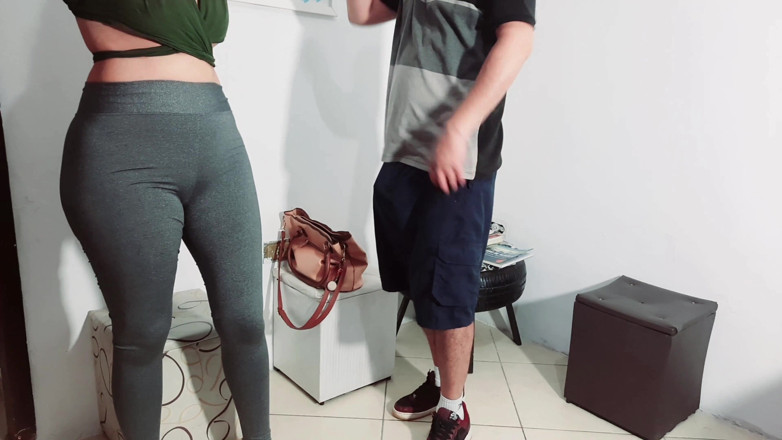 Gabi SweetCouplesStories: Vytáhl ptáka na recepci a dostal ruku.