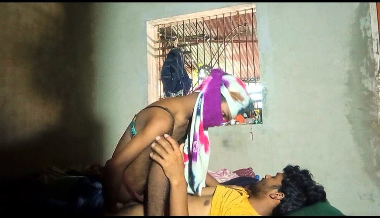 Indian Hijraji: Hermanastro indio y yo follando