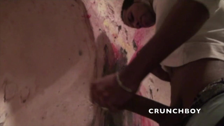 Sneaker gay: Sexy sneaker boy used by top eboy discret lad