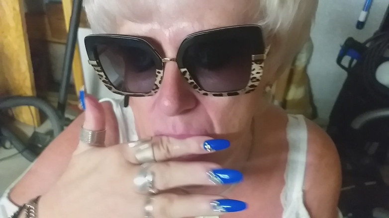 PureVicky66: Sexy babička saje velkého ptáka s Relish