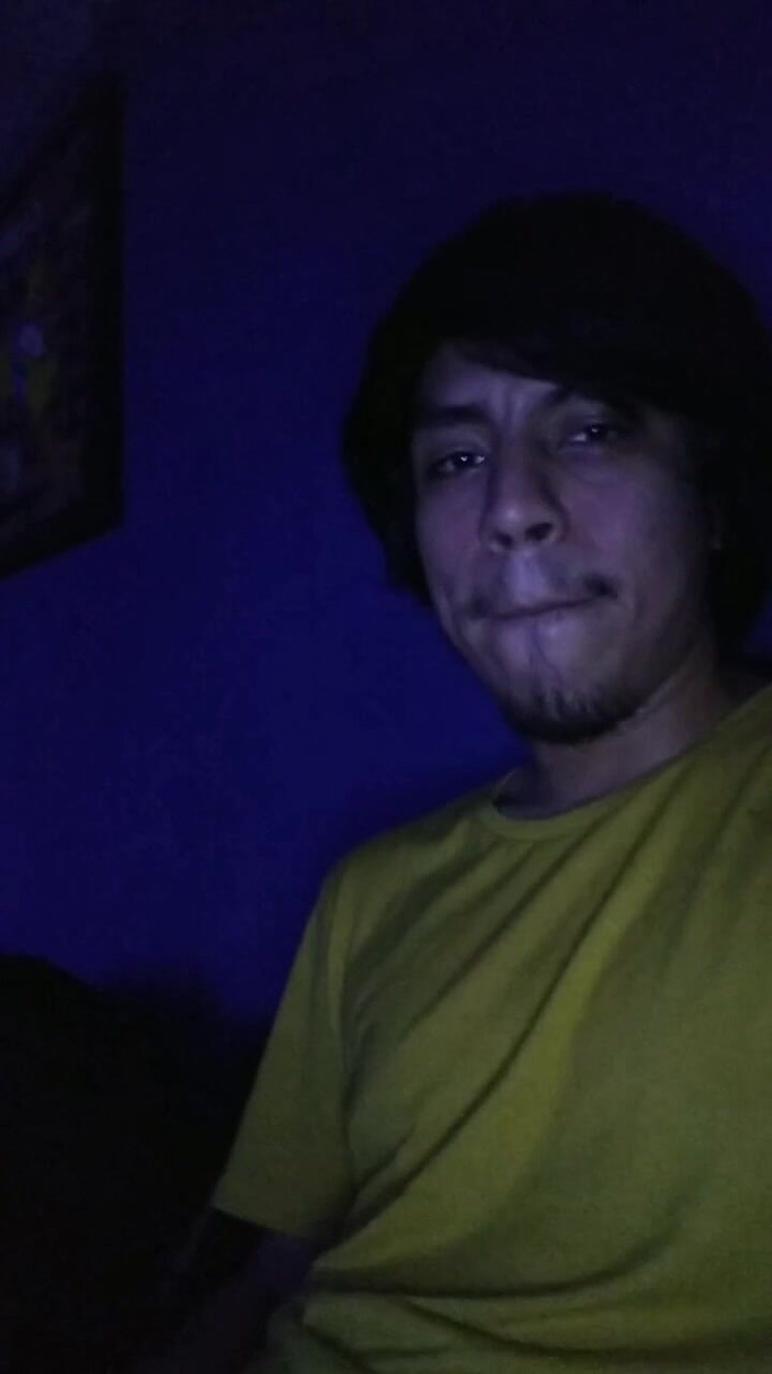 AlexAlejandro13: Mira mi cara caliente