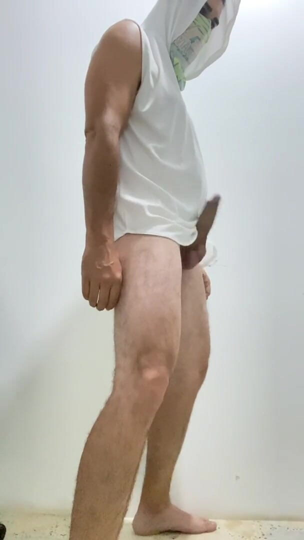 Latin mature king: 大鸡巴，大量精液