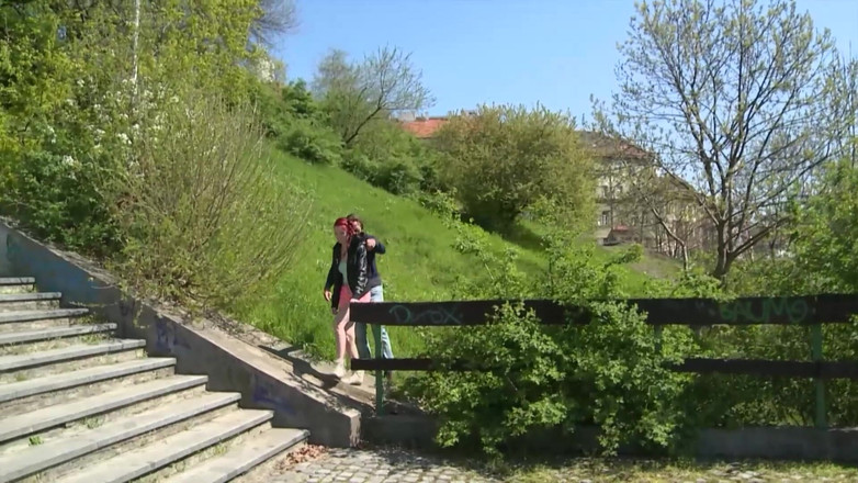DEUTSCHLAN PORNO XXX: Gorąca nastolatka z ciasną cipką zostaje zerżnięta przez Ogromnego kutasa