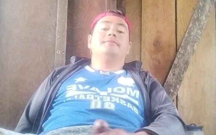 Talahib23: Pinoy chubby yang imut lagi asik masturbasi