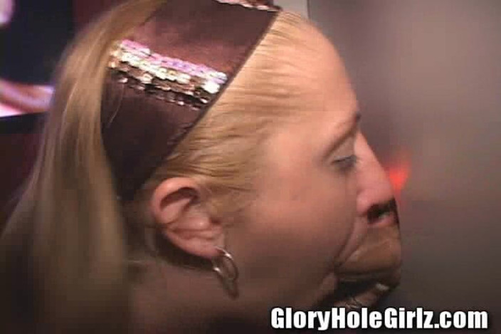 Glory Hole Girlz: 자지 따먹히는 쓰레기 같은 창 빨기 Gloryhole 창!