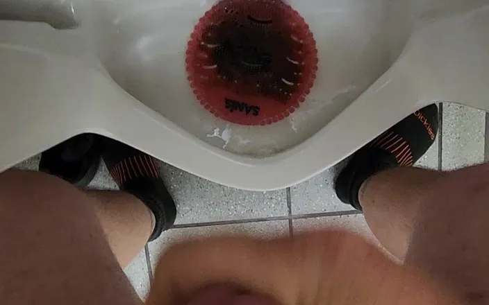 Djk31314: Nice Strip and Cum in a Public Restroom.