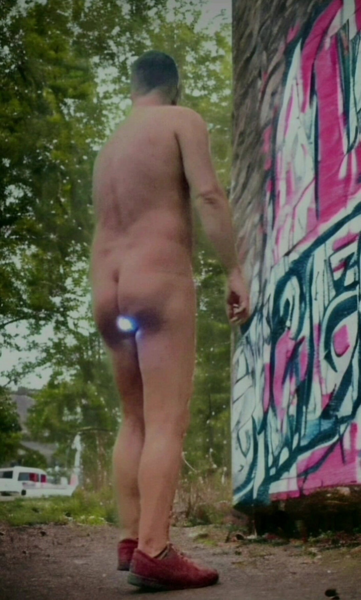 MaleModel: 图片幻灯片 - 在公共场合裸体