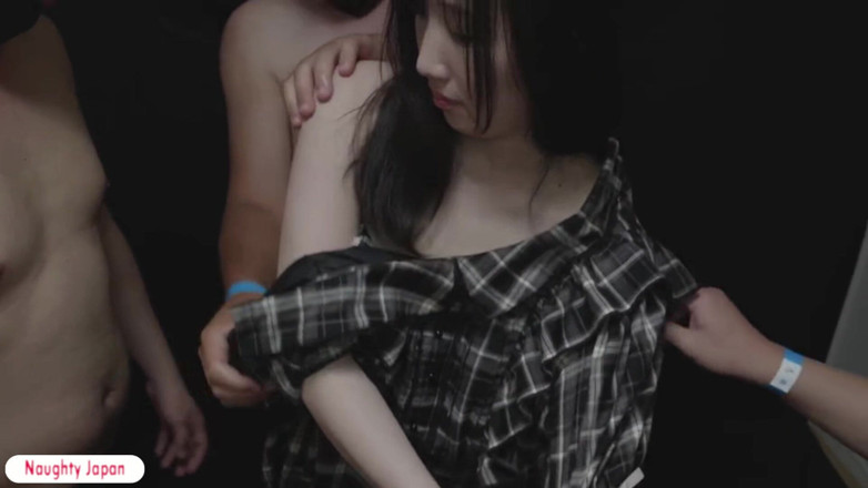 Far east hentai works: สาวงามฮากาตะที่หลงใหลเผยให้เห็นด้านใหม่ที่ไม่คาดคิดในตู้โชว์ส่วนตัวพิเศษและน่าจดจํา