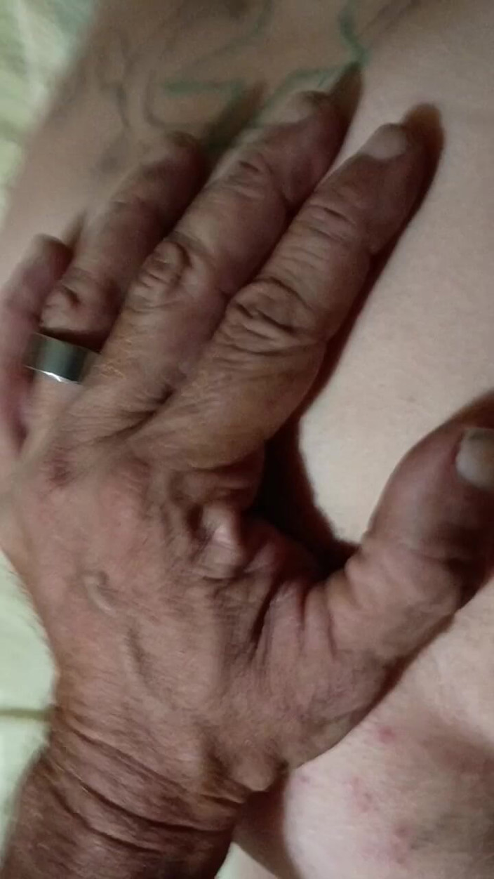 JolisaXXX: Yaramaz evli kadın bağlı, sikiliyor ve dölleniyor