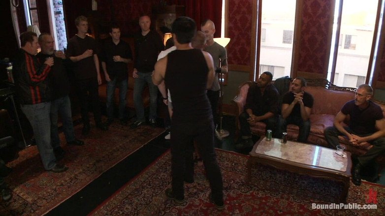 Bound in public: Brian Bond Ass trest