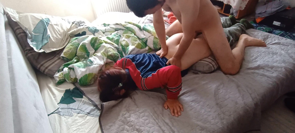 Teo cleo: Saya meniduri putri tiri saya di mulutnya dan menelan air...