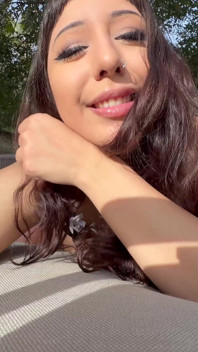 หีน้ำตาลขนดกของเซลีน ซาติวา ในมุม POV ของฉัน