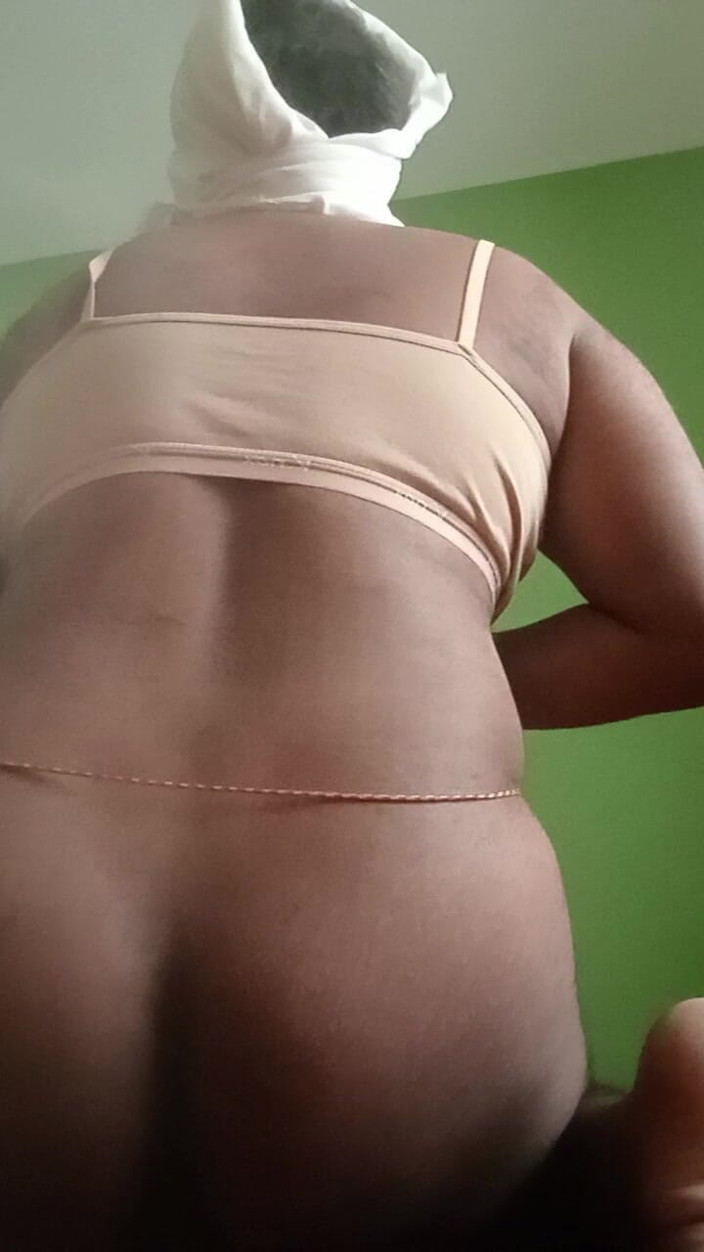 Malvika Mal: Sexy Ass