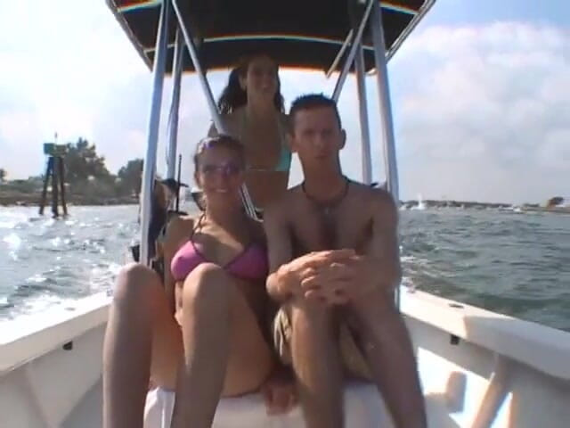 Homegrown Video: Kelly kline dan tyler trainer lagi asik ngentot sama cowok...