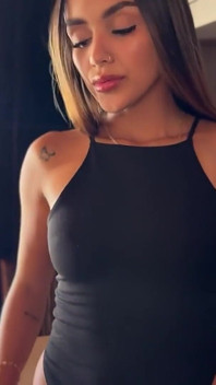 Meu meio-irmão confessa que ele gosta de mim e fazemos sexo selvagem!