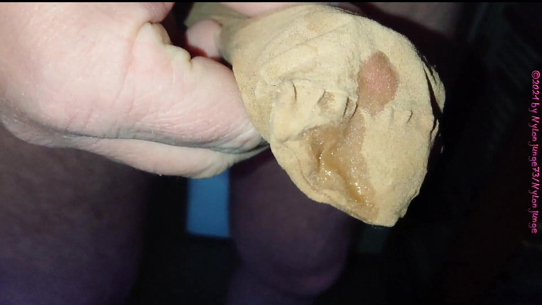 Carmen_Nylonjunge: Nylonschwanz im porno wichsen