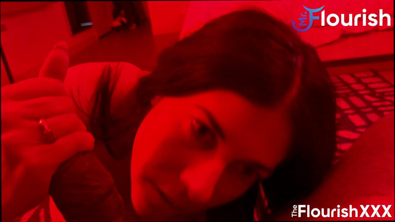 The Flourish XXX: Anna Cummings krijgt de specialiteit van de rosse kamer van...