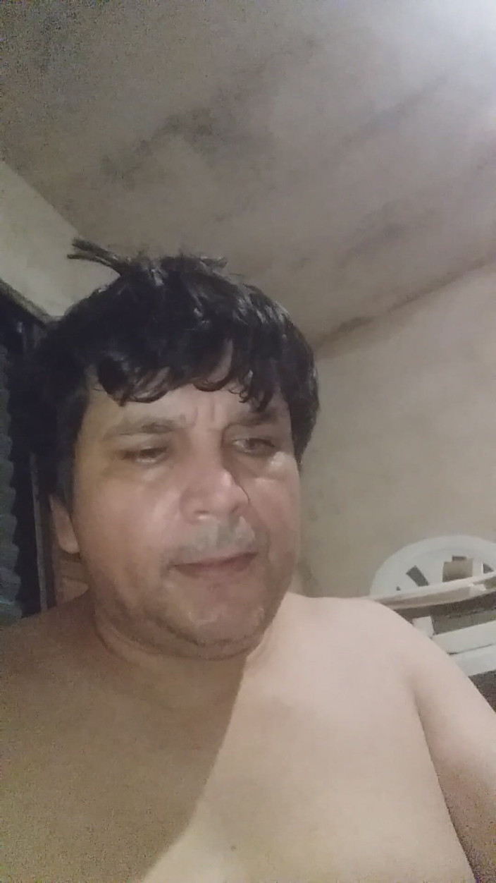 Claudio: Hat mein Gesicht mit Sperma gefüllt