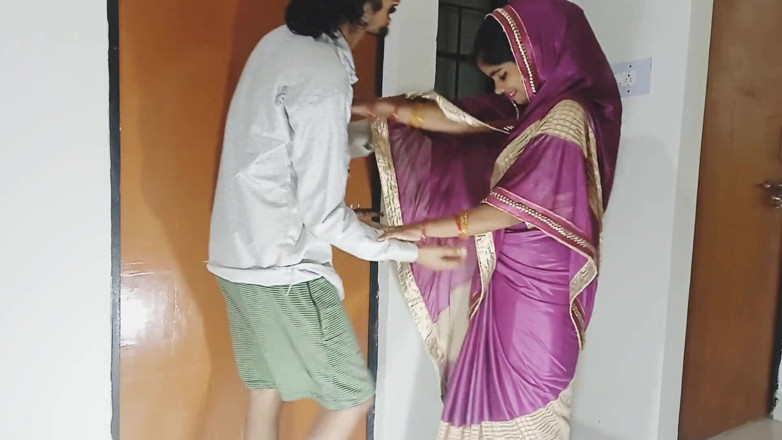 Vija: Bhabhi devar India berkongkek dengan video hd penuh xxx lucah...