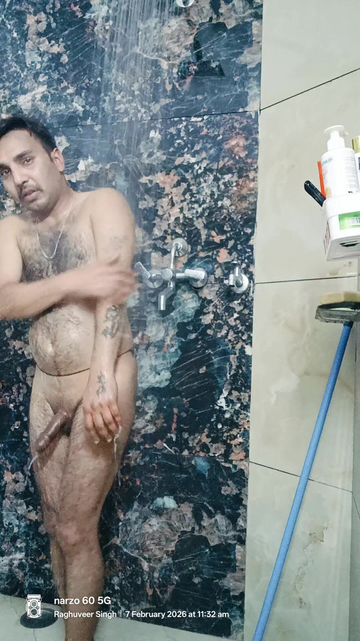 Rajasthani-old-lover: Tată vitreg pakistanez