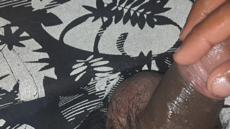 Super porn studio: Indiana punheta no banheiro ejaculação