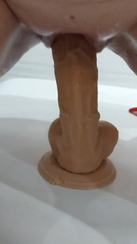 MILF and Dildo