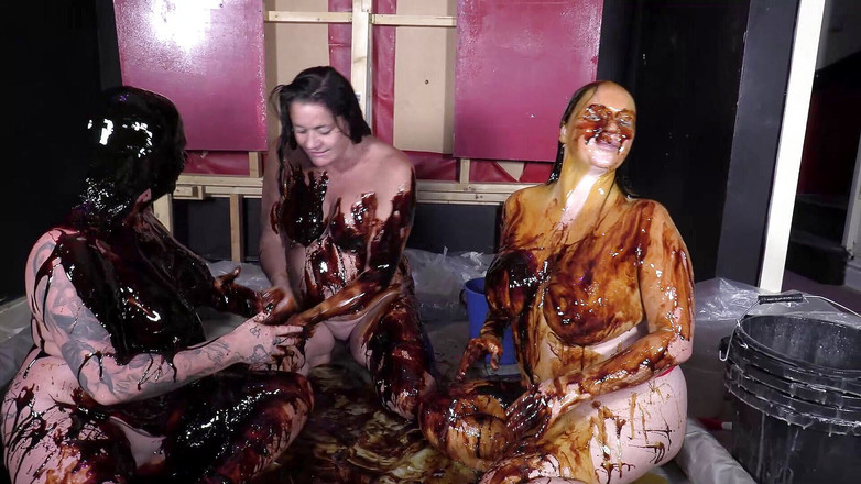 Gunked up girls: Stroop en verraad idioot