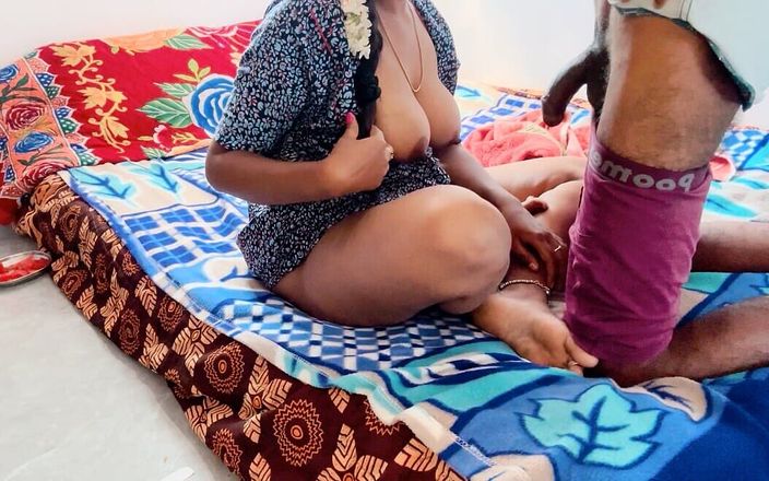 Mary V: Tamilsk husägare moster gör femdom med tamilsk pojke. Armhålor, röv...