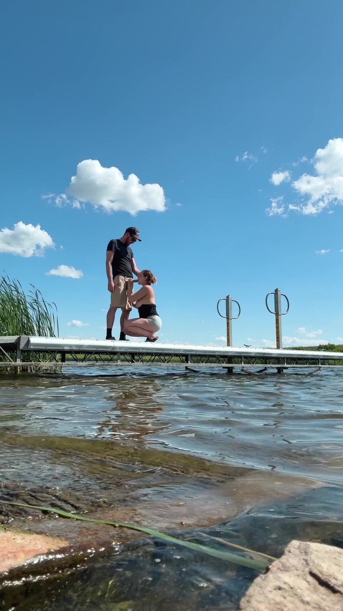 Mya Lane: Tête De Route, Sexe Risqué Sur Le Lac Et Beaucoup...