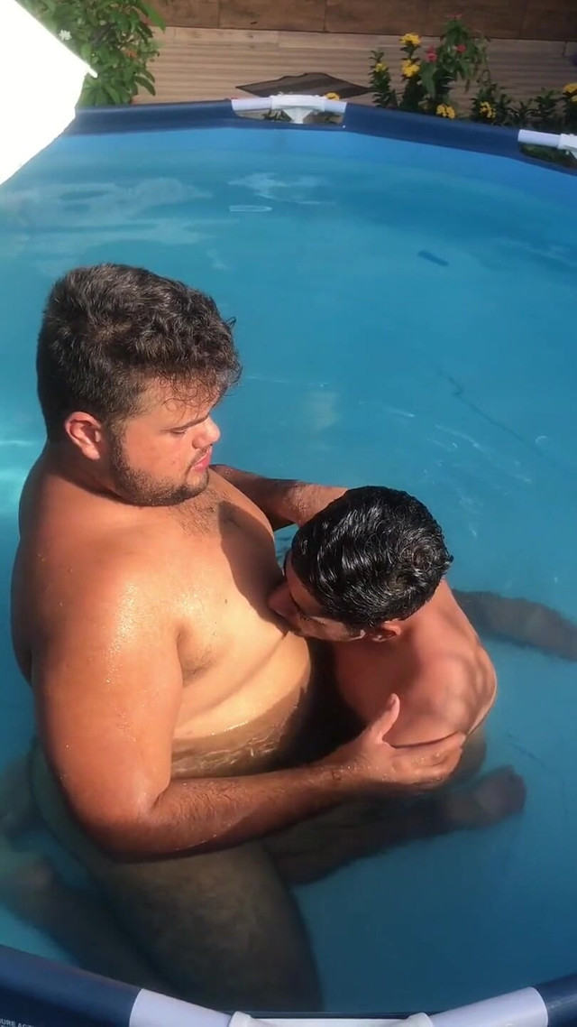 Cousin Sucks Nipples and Fat Gay Sucks Cock (Chubby bear studio) Cousin Sucks Nipples and Fat Gay Sucks Cock (Chubby bear studio)