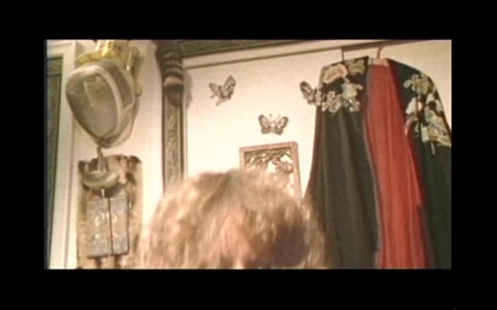 Vintage megastore: Real vintage milf com belas tetas fodida e gozada na...
