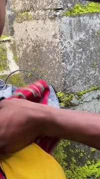 Ragazzo Del Ghetto Enorme Sborrata Su Una Ragazza Minuta