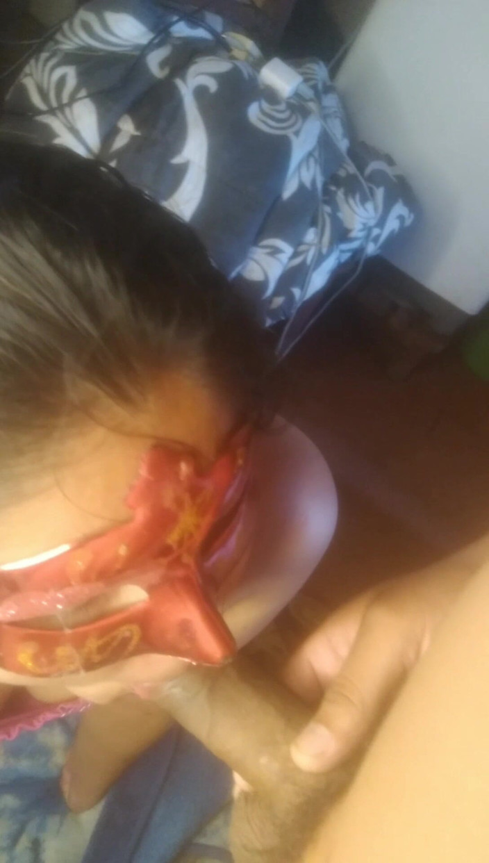 Eatrella j: Muie cu femeie latino