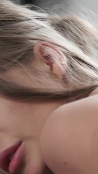 21Naturals - Alessandra Jane wants a facial on the table