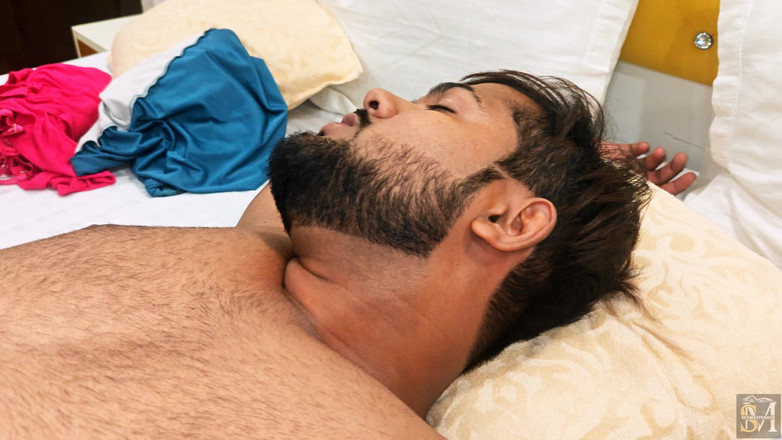 SexmasterHub: Cuplu căsătorit indian desi care face sex la întâlnire