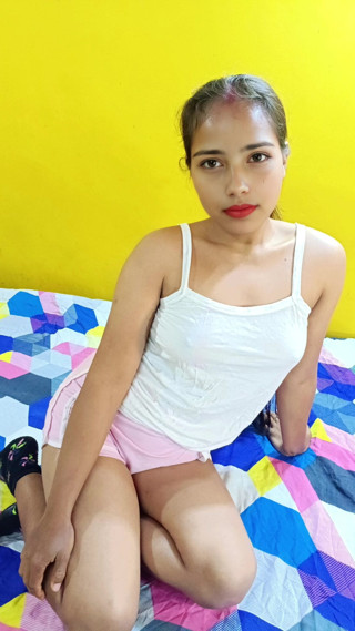 Sexuda: 인도 미녀 털이 무성한 보지 섹스 비디오, 만족할 줄 모르는 여대생이 남친을 대물 핸잡