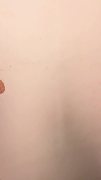 Ich Erfülle meine sexuelle Fantasie mit einem kleinen Zwerg, der sein Motorrad mitten im Nirgendwo gestrandet hat, er schiebt seinen riesigen Schwanz in meinen Arsch