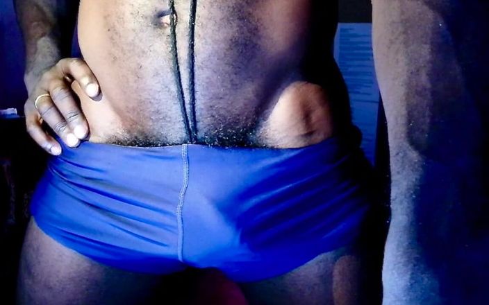 MrMagicDevil: Moje masivní boule v mých těsných modrých spandex šortkách s Cockring