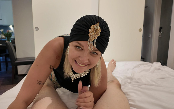 Amateur Homemade Porn: 18 Yaşındaki Genç Üvey Oğul Büyük Memeli Üvey Annesini Tesettürlü Sikiyor