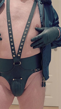 Leather Fetish Hunk Xl 7