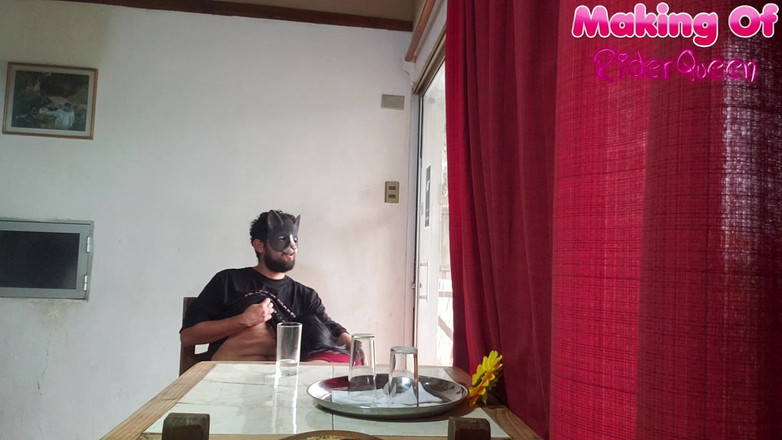 Riderqueen: Nevlastní syn a macecha - video pro fanoušky