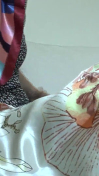 Mes foulards en satin brillant vont t’exhiber ! Lady Victoria Valente