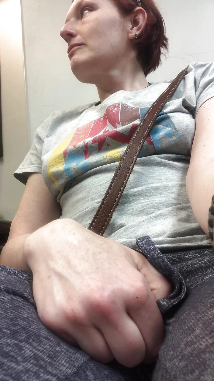 MistressWriggler: Horny Mature Slut Had to Finger Herself Whilst Sat in...