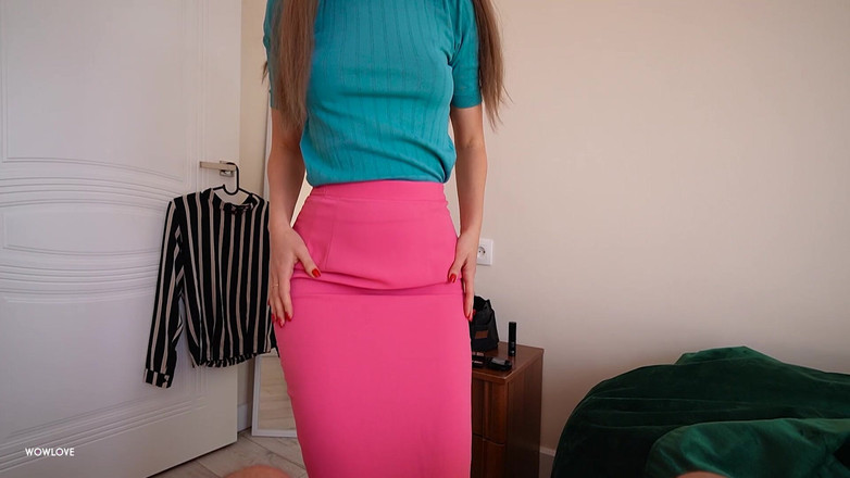 wowlove: Подтянутая Мачеха Случайно Возбуждается, Помогая Пасынку Кончить Перед Работой