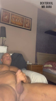 Mr Guru Bodybuilder Stepdaddy Friend Hanjob Jerk Video Solo