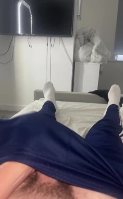 Così un sottomesso mi ha implorato di lasciarmi avere questi joggers così da averli caricare. Parte 4