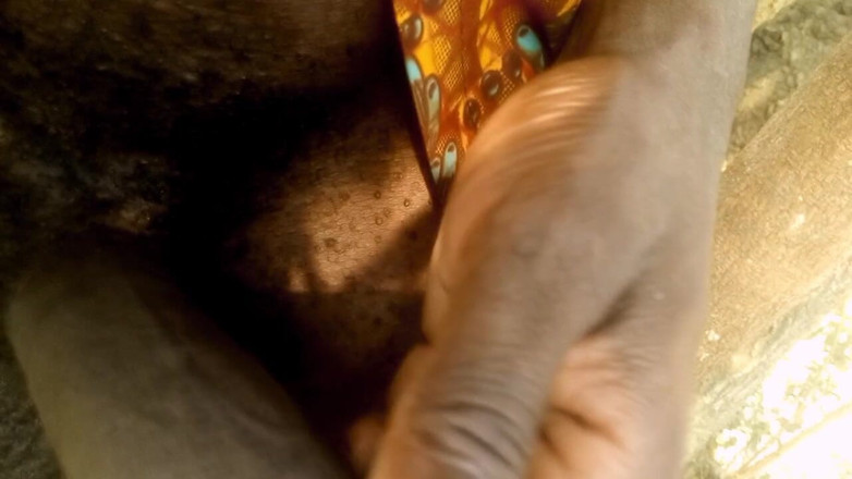 Judith xxx: Masturbating Honey Affectionate